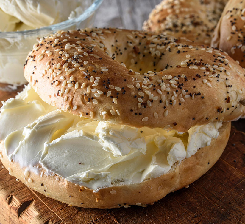 bagel with cream cheese